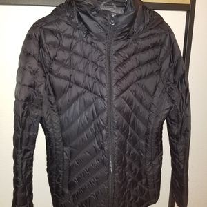 Down packable puffer jacket